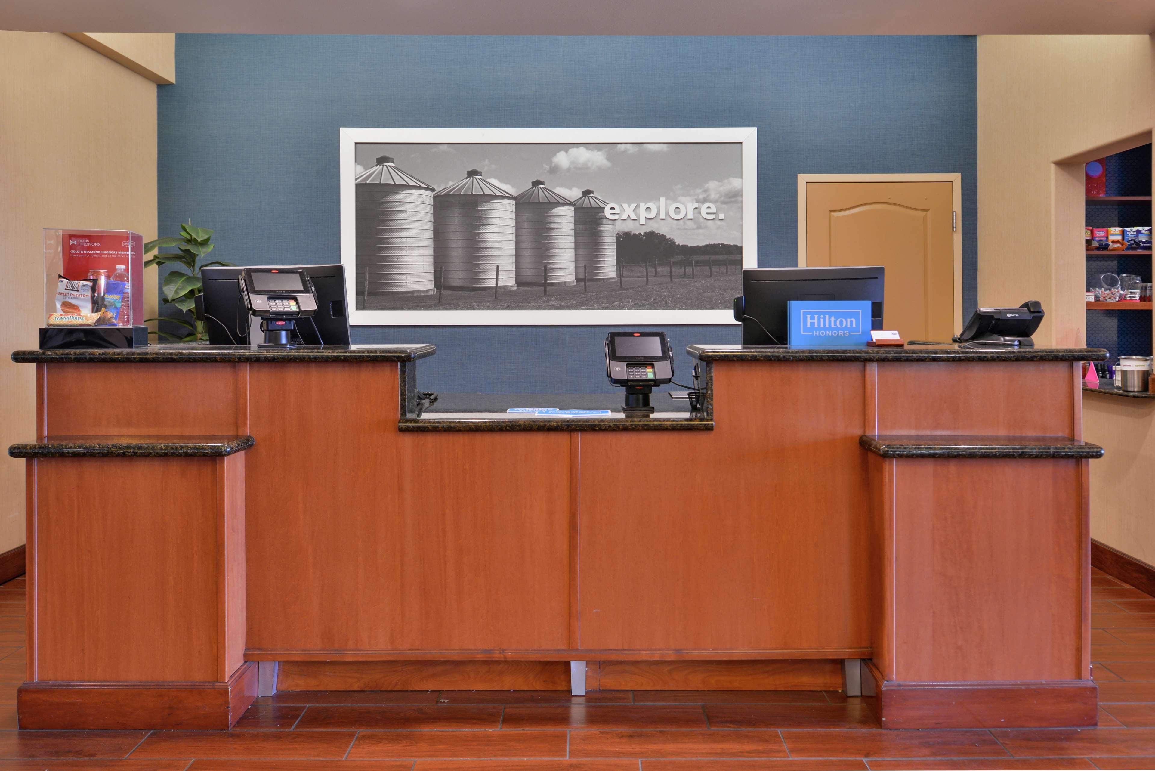 Hampton Inn & Suites Woodland-Sacramento Area Eksteriør billede